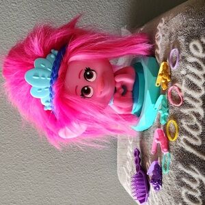 Dreamworks Trolls Poppy Hair Styling Head GUC